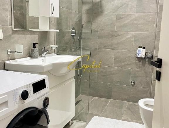 APARTAMENT ME QIRA 1+1 ZOGU I ZI 650 EURO