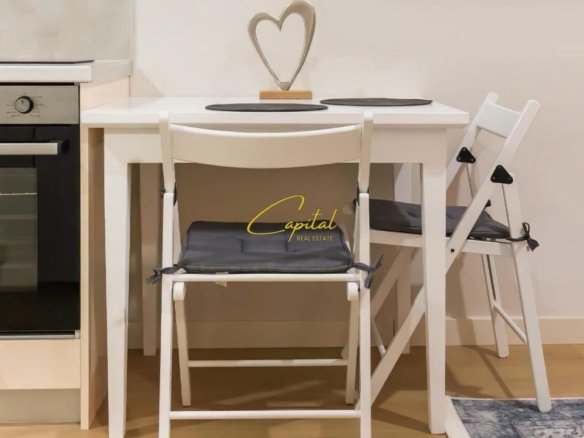 APARTAMENT ME QIRA 1+1 ZOGU I ZI 650 EURO