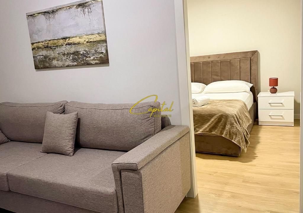 APARTAMENT ME QIRA 1+1 ZOGU I ZI 650 EURO