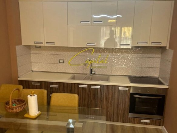 APARTAMENT ME QIRA 2+1 LIQENI ARTIFICIAL 700 EURO