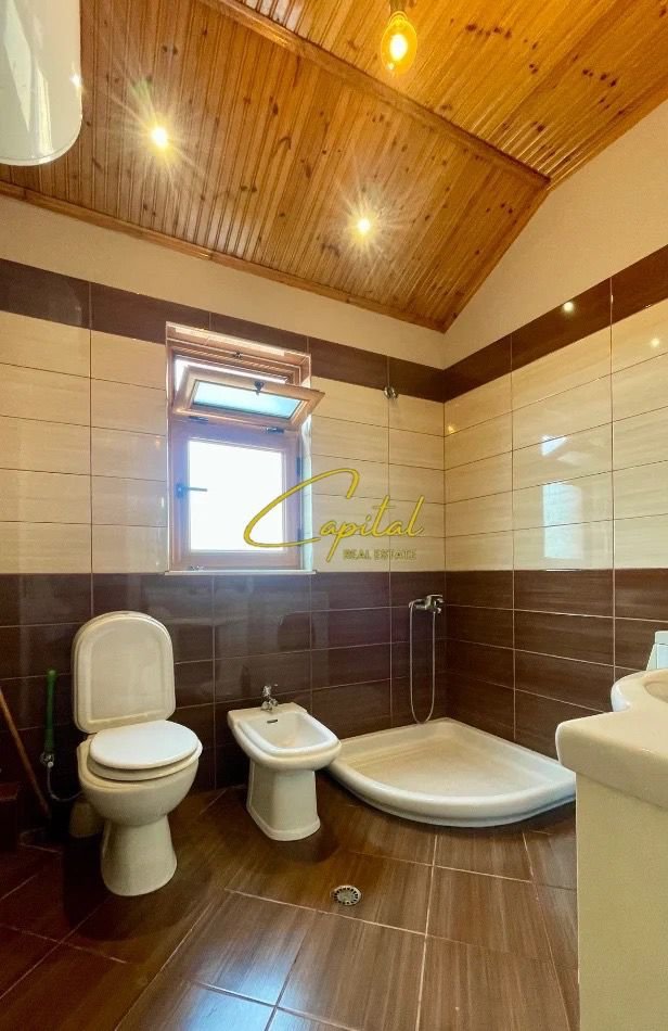 APARTAMENT ME QIRA 2+1 LAPRAKE 50.000 LEKE