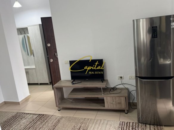 APARTAMENT ME QIRA 1+1 5 MAJI 45.000 LEKE
