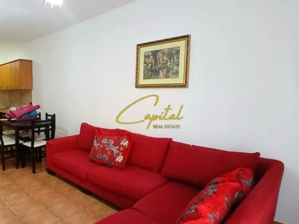 APARTAMENT ME QIRA 1+1 PAZARI I RI 50.000 LEKE