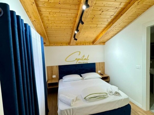 HOTEL ME QIRA 300 M2 QENDER 750.000 LEKE