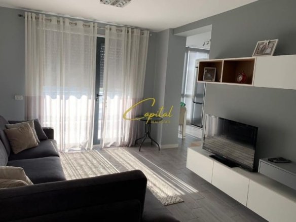 APARTAMENT ME QIRA 2+1 ISH PARKU 62.000 LEKE