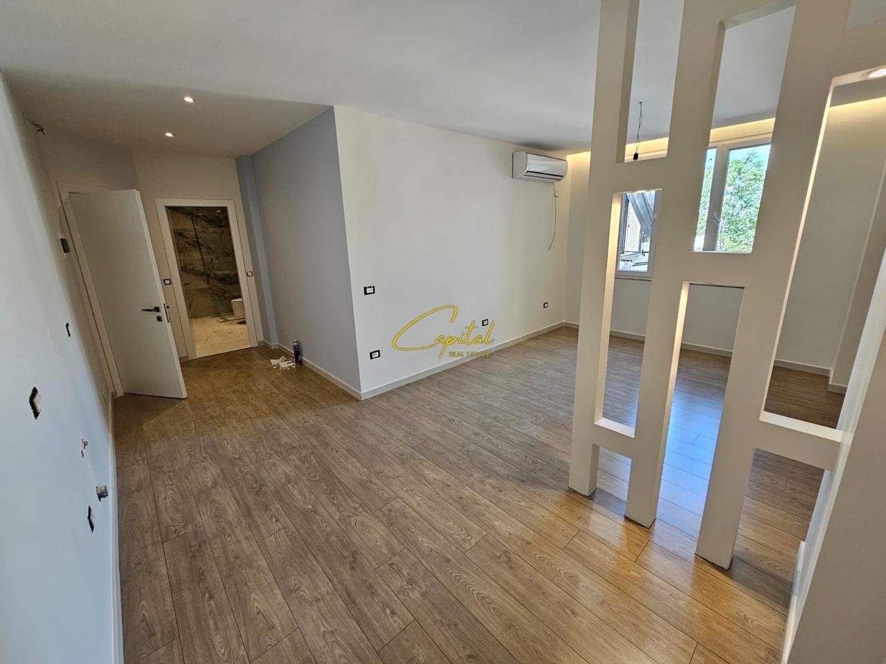 WhatsApp Image 2026-04-24 at 10.49.43 AM (2) SHITET APARTAMENT GARSONIERE 36 M2 ZOGU I ZI 94.500 EURO