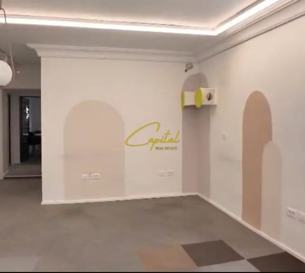 AMBIENT BIZNESI EM QIRA 130 M2 RRUGA E DURRESIT 150.000 LEKE