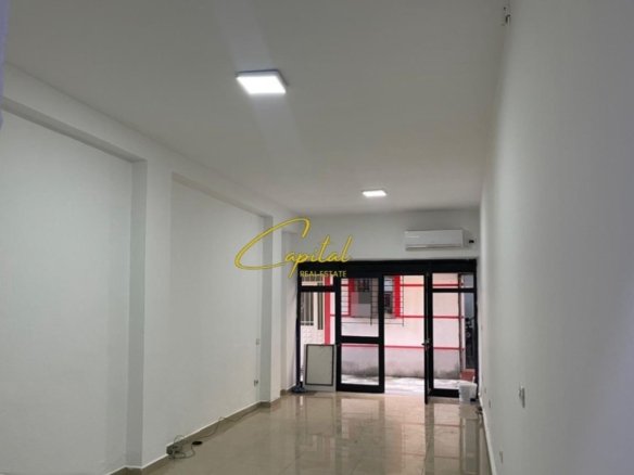 ZYRE ME QIRA 70 M2 ISH EKSPOZITA 50.000 LEKE