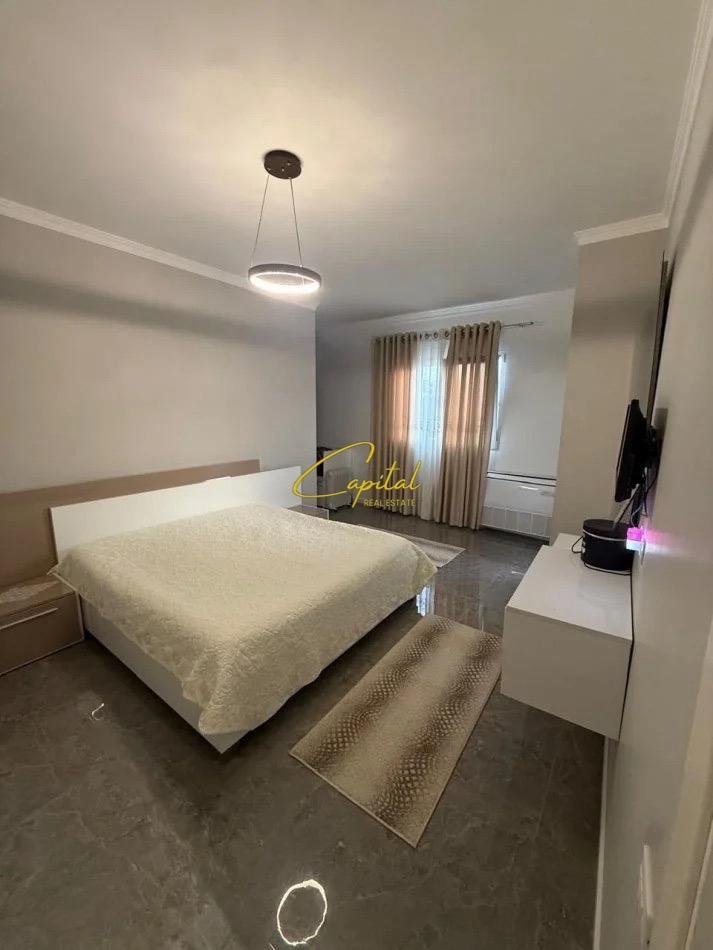 APARTAMENT ME QIRA 2+1 QENDRA TREGTARE TEG 700 EURO