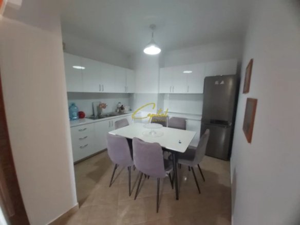 APARTAMENT ME QIRA 2+1 RRUGA ALI VISHA 550 EURO