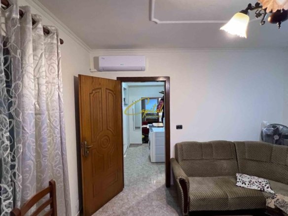 SHTEPI PRIVATE ME QIRA 78 M2 RRUGA JORDAN MISJA 400 EURO
