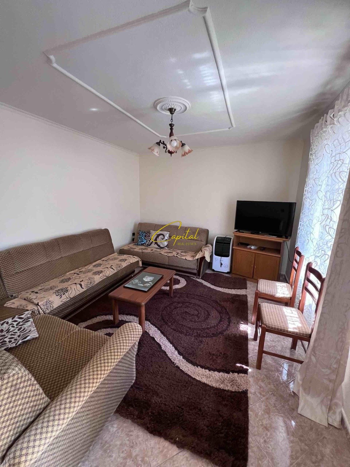 SHTEPI PRIVATE ME QIRA 78 M2 RRUGA JORDAN MISJA 400 EURO