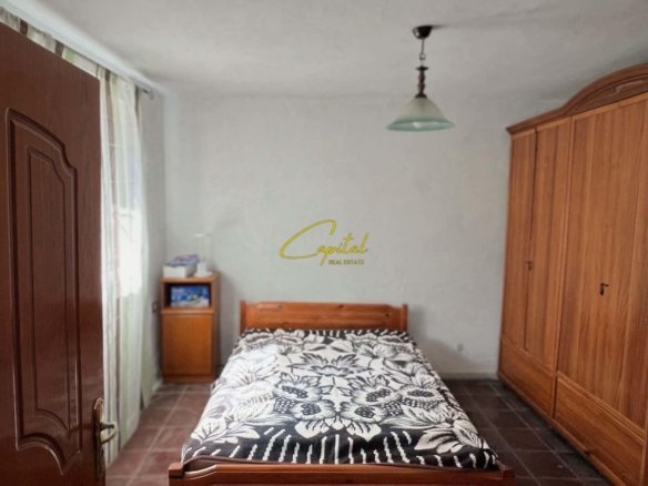 SHTEPI PRIVATE ME QIRA 78 M2 RRUGA JORDAN MISJA 400 EURO