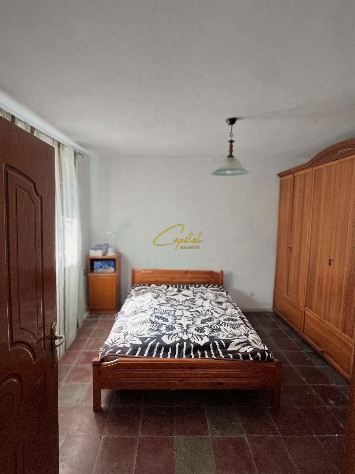SHTEPI PRIVATE ME QIRA 78 M2 RRUGA JORDAN MISJA 400 EURO