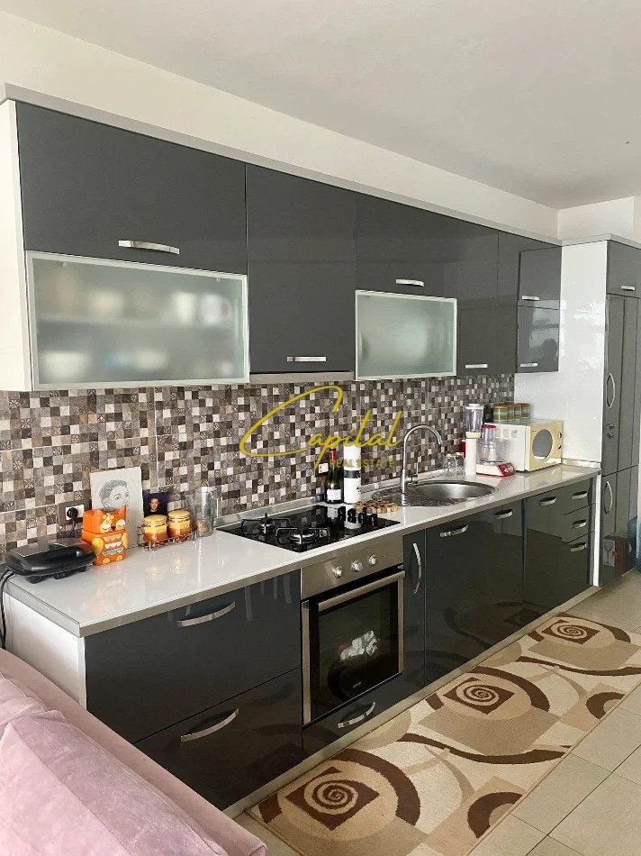 SHITET APARTAMENT 2+1+2 YZBERISHT 170.000 EURO