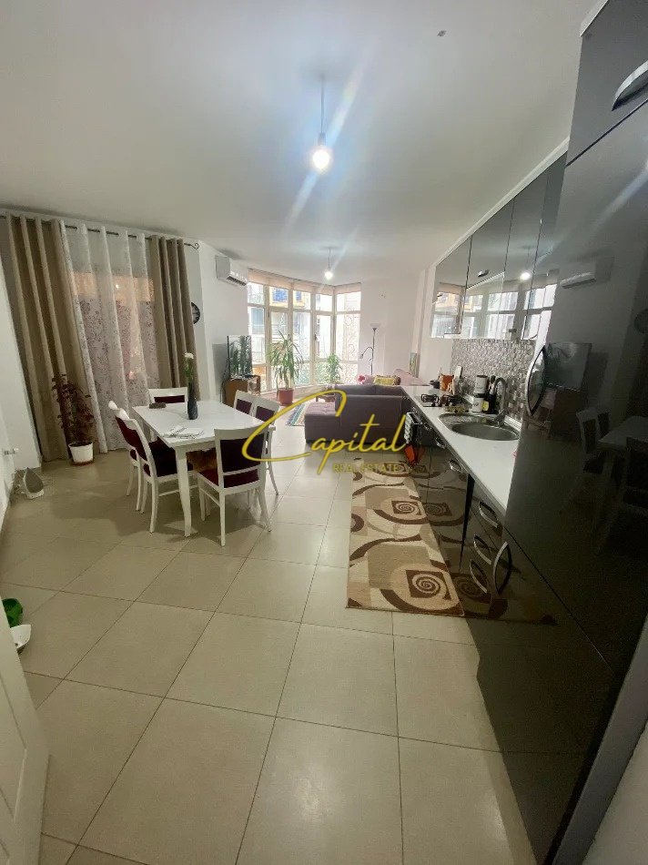 SHITET APARTAMENT 2+1+2 YZBERISHT 170.000 EURO