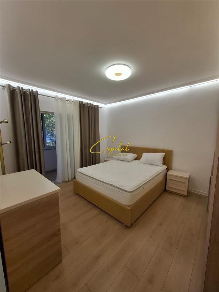 APARTAMENT ME QIRA 1+1 ISH STACIONIT TRENIT 55.000 LEKE
