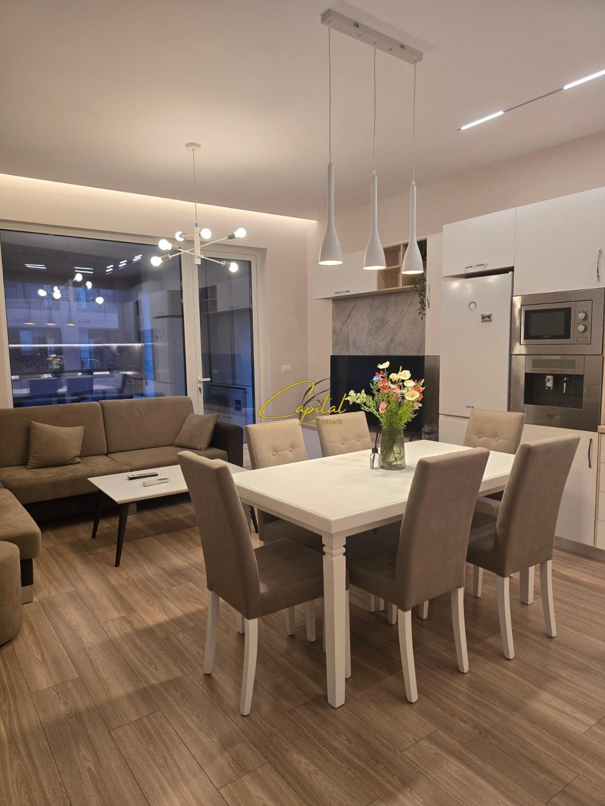 APARTAMENT ME QIRA 2+1+2 BULEVARDI I RI 900 EURO