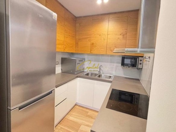 APARTAMENT ME QIRA 3+1 PAZARI I RI 850 EURO