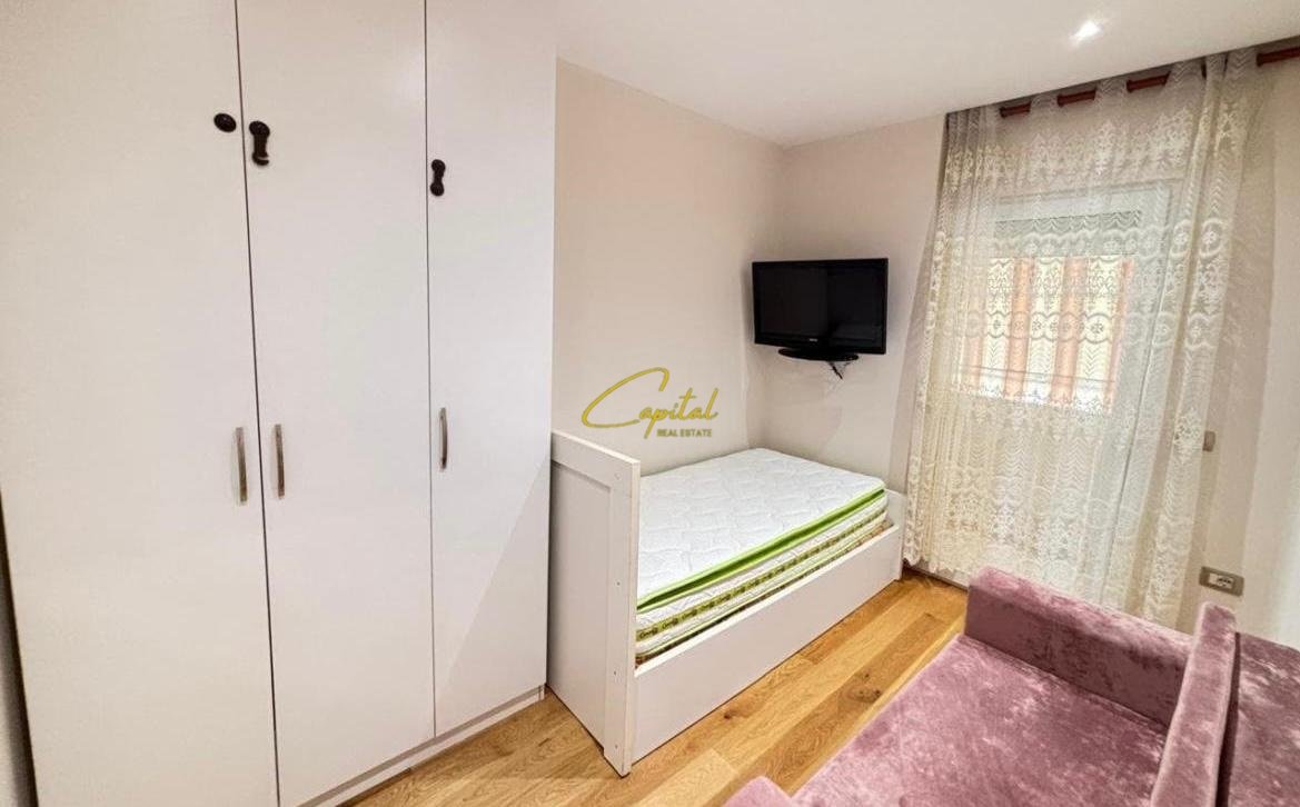 WhatsApp Image 2026-04-28 at 8.22.47 AM (2) APARTAMENT ME QIRA 3+1 PAZARI I RI 850 EURO