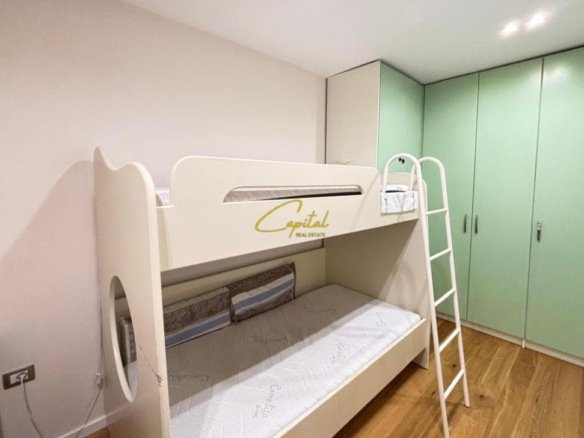 APARTAMENT ME QIRA 3+1 PAZARI I RI 850 EURO