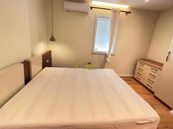 APARTAMENT ME QIRA 3+1 PAZARI I RI 850 EURO
