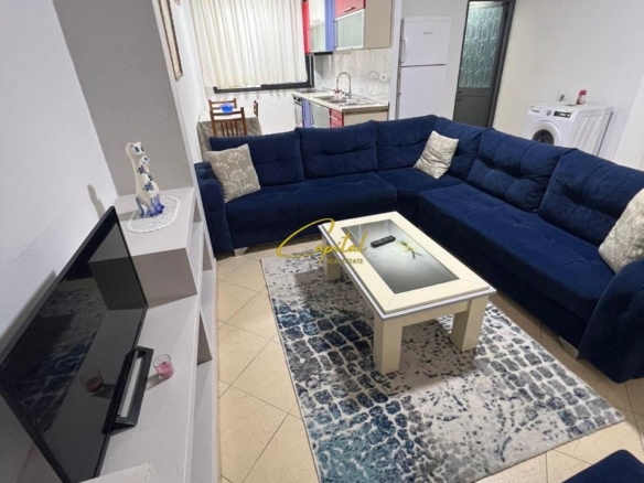 APARTAMENT ME QIRA 1+1 5 MAJI 40.000 LEKE