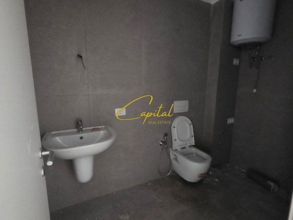ZYRE ME QIRA 68 M2 21 DHJETORI 50.000 LEKE