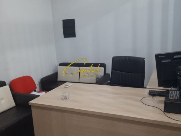 AMBIENT BIZNESI ME QIRA 99 M2 ISH PARKU 80.000 LEKE