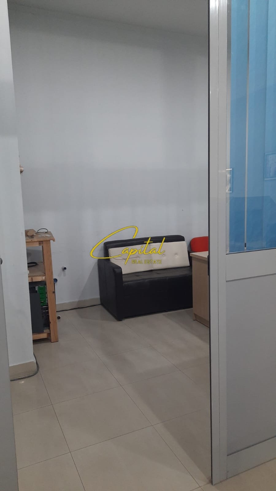 AMBIENT BIZNESI ME QIRA 99 M2 ISH PARKU 80.000 LEKE