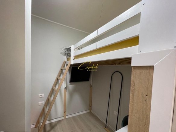 APARTAMENT ME QIRA 2+1 ISH TREGU ELEKTRIK 650 EURO