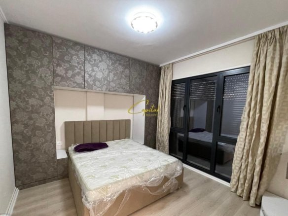 APARTAMENT ME QIRA 2+1 ISH TREGU ELEKTRIK 650 EURO