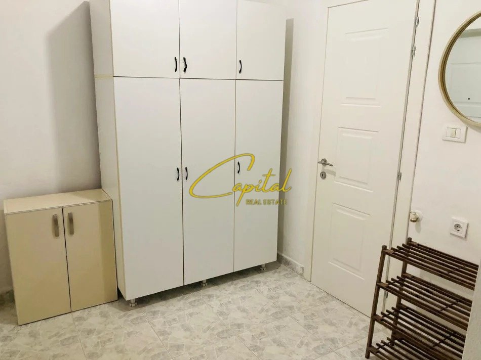 APARTAMENT ME QIRA 1+1 VASIL SHANTO 45.000 LEKE