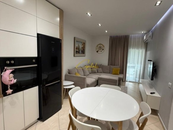 APARTAMENT ME QIRA 1+1 KOMPLEKSI GOLDEN PARK 3 500 EURO