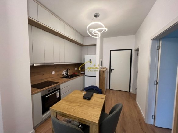 APARTAMENT ME QIRA 1+1 5 MAJI 45.000 LEKE