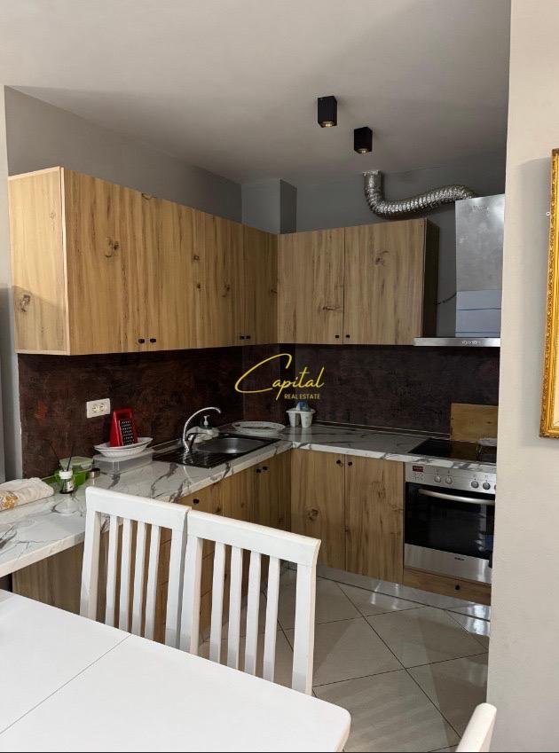 APARTAMENT ME QIRA 3+1 KOPSHTI BOTANIK 55.000 LEKE
