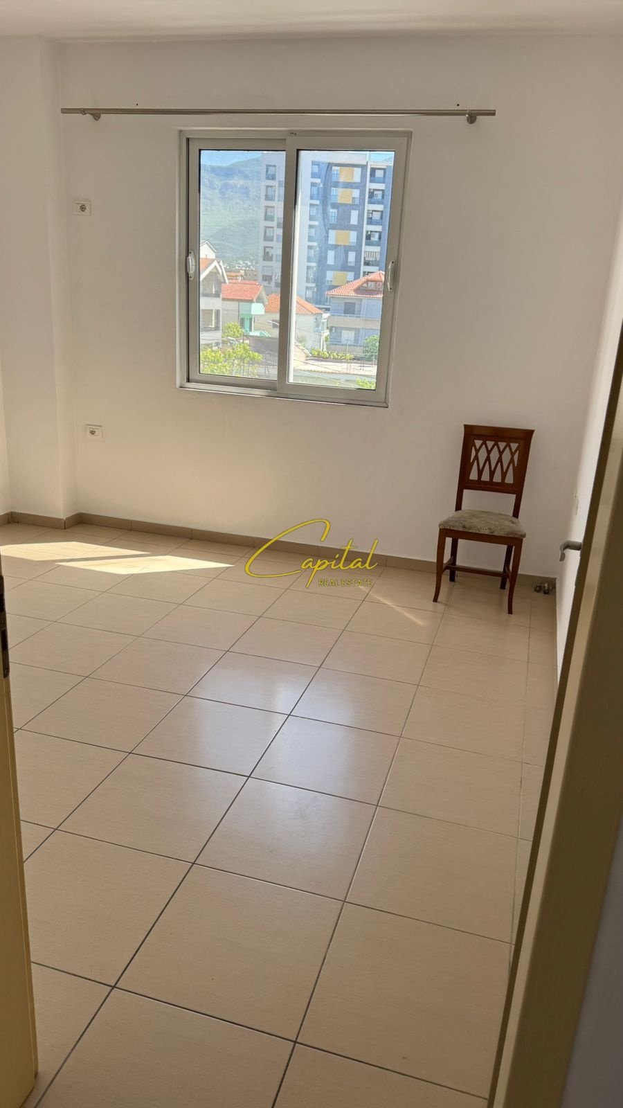 APARTAMENT EM QIRA 1+1 5 MAJI 35.000 LEKE