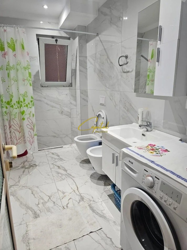 APARTAMENT ME QIRA 3+1 BULEVARDI ZOGU I 60.000 LEKE