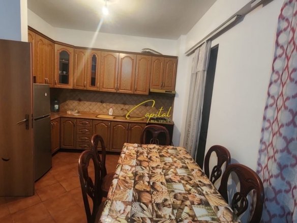 APARTAMENT ME QIRA 2+1 RRUGA IRFAN TOMINI 60.000 LEKE
