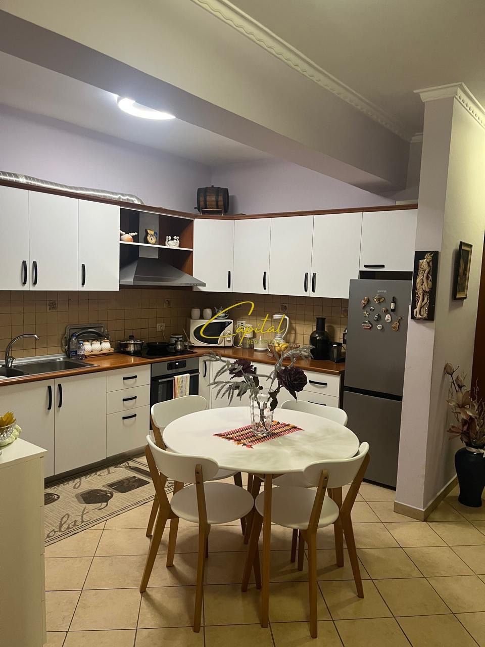 APARTAMENT ME QIRA 2+1 RRUGA E KAVAJES 75.000 LEKE