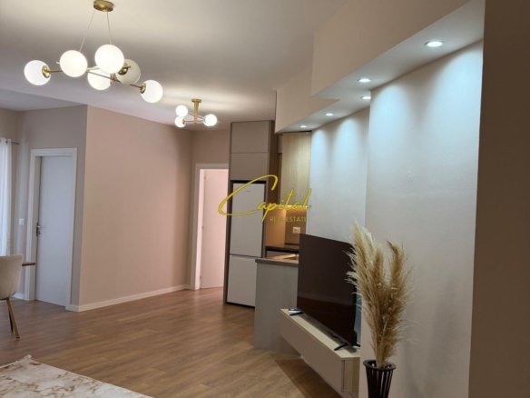 APARTAMENT ME QIRA 2+1 YZBERISHT 600 EURO