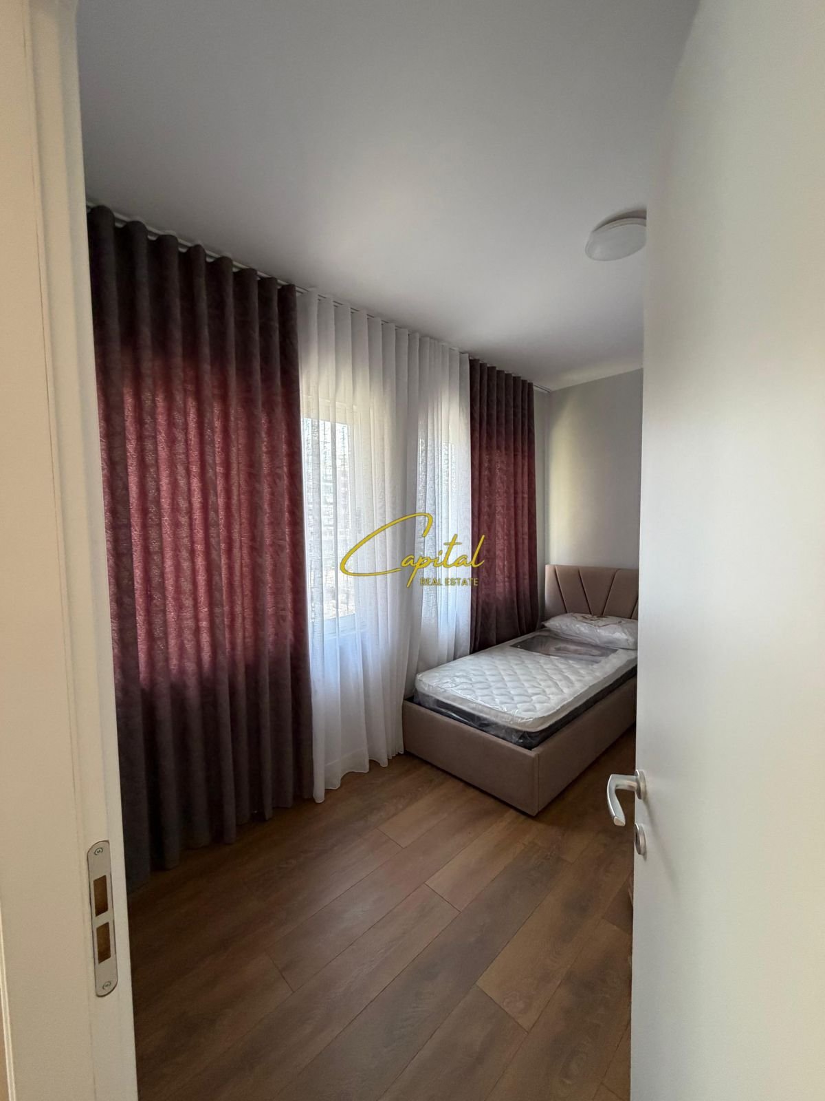 APARTAMENT ME QIRA 2+1 YZBERISHT 600 EURO