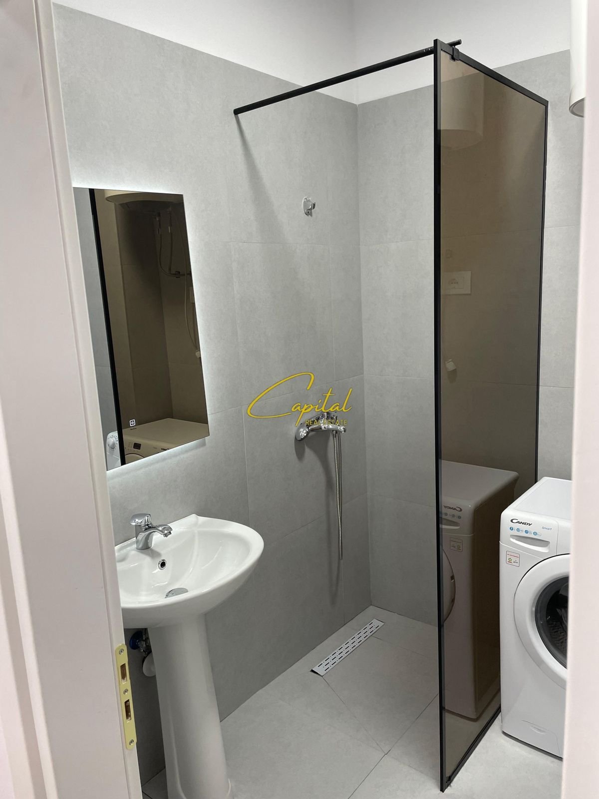 APARTAMENT ME QIRA 1+1 KOMPLEKSI URBAN GATE 45.000 LEKE