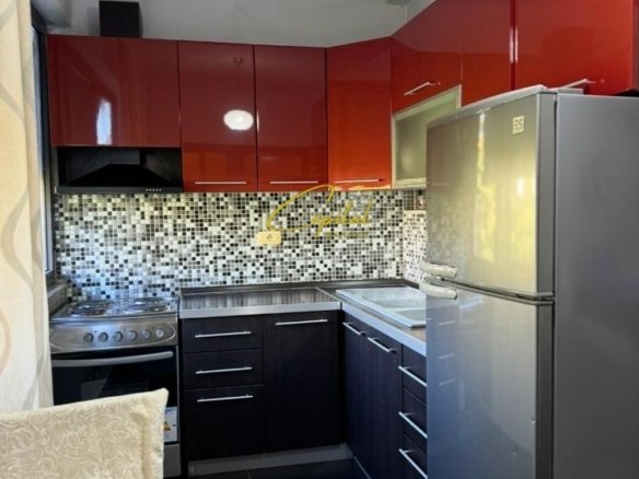 APARTAMENT ME QIRA 2+1 RRUGA BARDHYL 60.000 LEKE