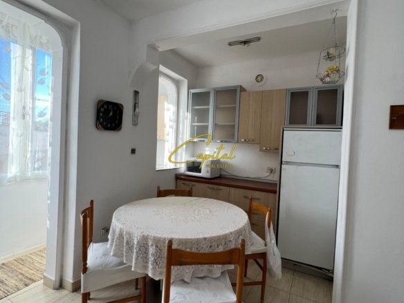 APARTAMENT ME QIRA 2+1 PAZARI I RI 50.000 LEKE