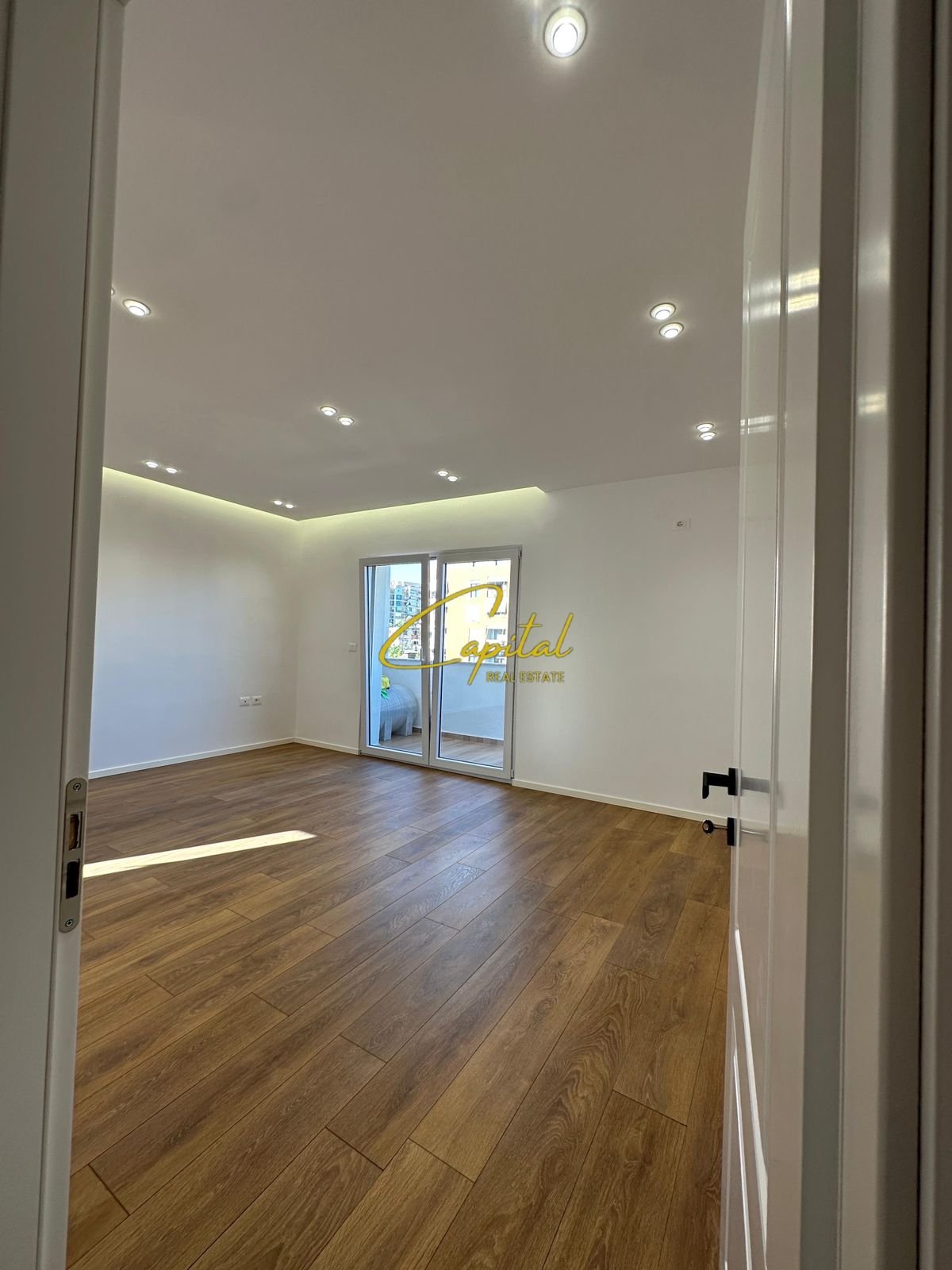 SHITET APARTAMENT 2+1 BRRAKA 193.000 EURO