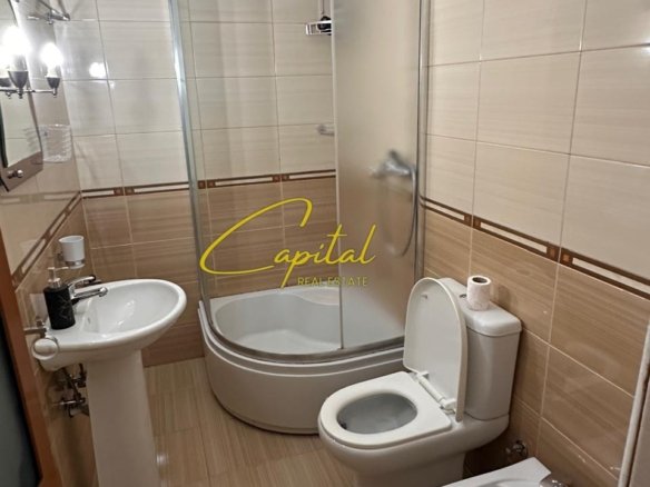 GARSONIERE ME QIRA 40 M2 ISH SATCIONI TRENIT 30.000 LEKE