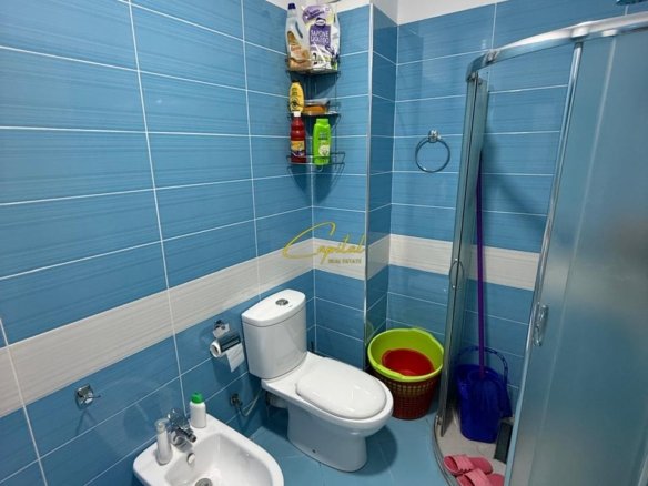SHITET APARTAMENT 2+1 ISH STACIONI TRENIT 260.000 EURO