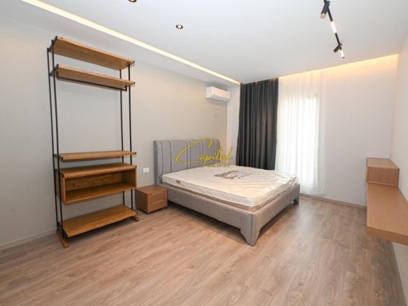 APARTAMENT ME QIRA 2+1 KOMPLEKSI DELIJORGJI 1.300 EURO