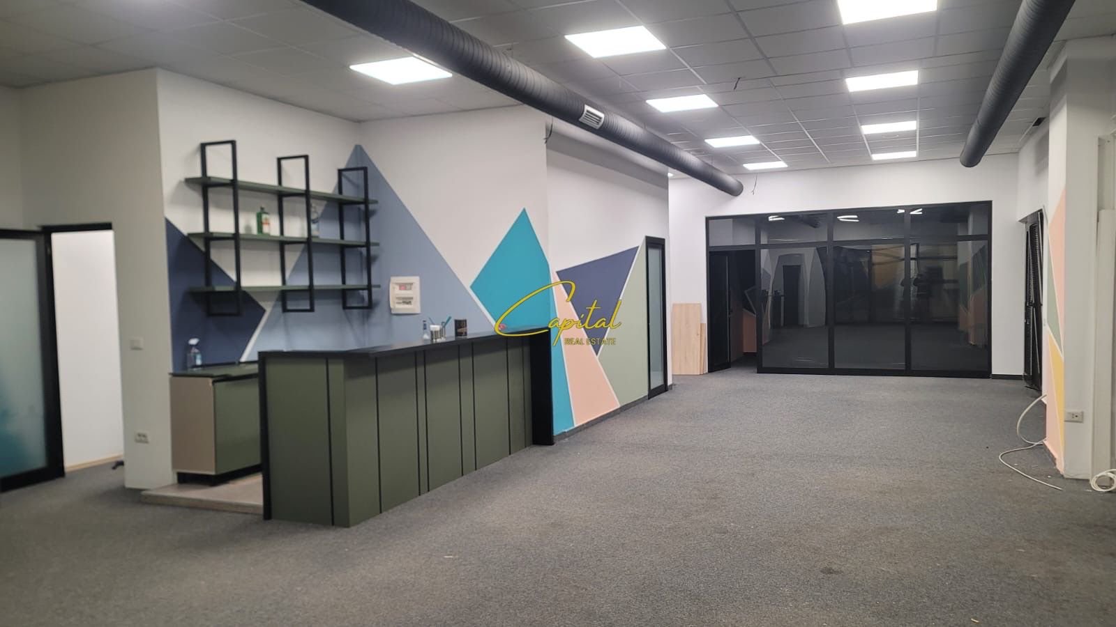 AMBIENT BIZNESI ME QIRA 112 M2 FARMACIA 10 1.100 EURO